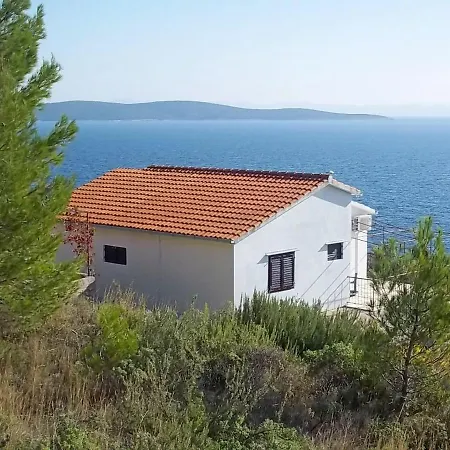 House Ivica بيت للعطل